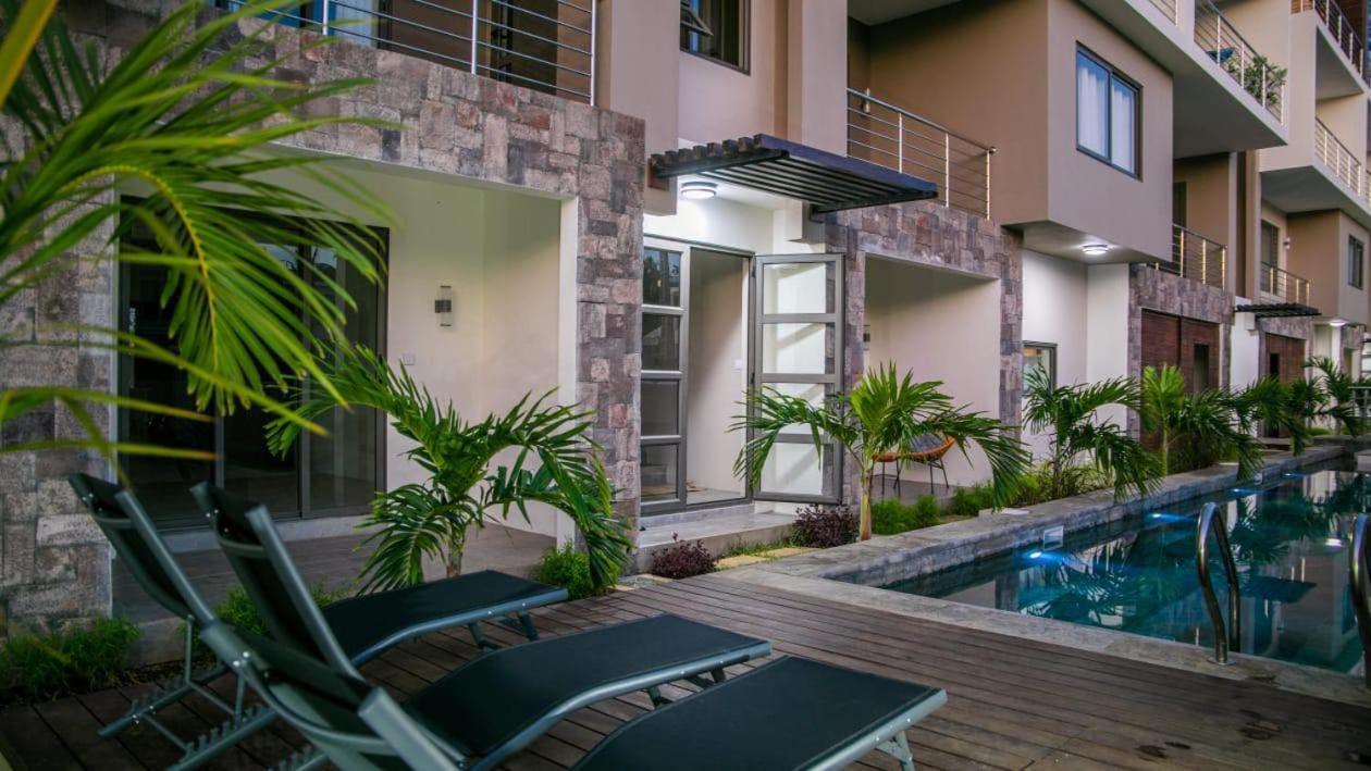Entire Luxury 3 Bedroom Condo For Rent - Flic-En-Flac - Close To Beach Exteriör bild