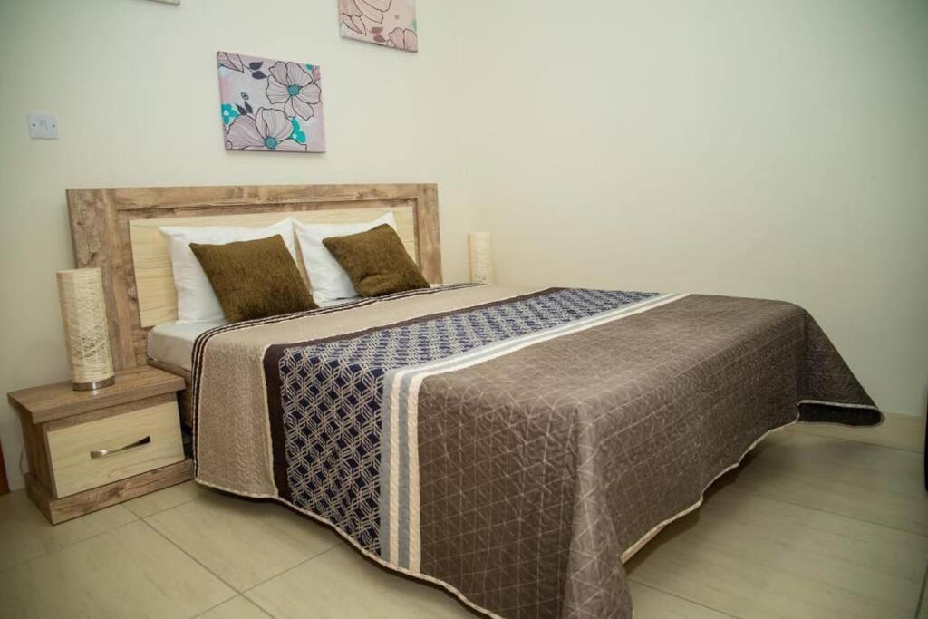 Entire Luxury 3 Bedroom Condo For Rent - Flic-En-Flac - Close To Beach Exteriör bild
