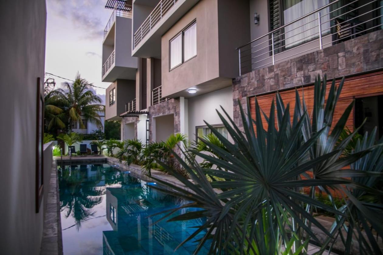 Entire Luxury 3 Bedroom Condo For Rent - Flic-En-Flac - Close To Beach Exteriör bild